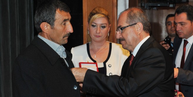 18 MART ŞEHİTLERİ ANMA GÜNÜ DÜZENLENDİ