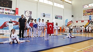 19 MAYIS ATATÜRK’Ü ANMA, GENÇLİK VE SPOR BAYRAMIMIZI COŞKUYLA KUTLADIK 