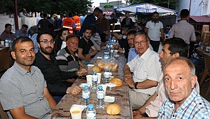 BAŞKAN BOZDAĞ MUHTARLARLA İFTARDA BİR ARAYA GELDİ 