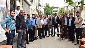 BAŞKAN ESNAFLARLA SOHBET ETTİ 