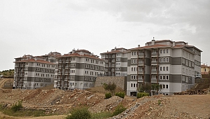 BAŞKAN OKUMUŞ'UN ÇABALARI SONUCU VATANDAŞ EVLERİNE KAVUŞACAK 