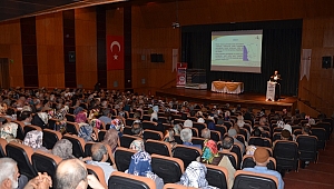 HACI ADAYLARINA '2018 HAC HAZIRLIK SEMİNERİ' DÜZENLENDİ 