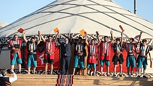 HEMŞEHRİLERİNİ YALNIZ BIRAKMADI 