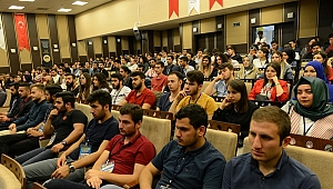 İNŞAAT MÜHENDİSİ ADAYLARI “İNŞAATHANE 18”DE BULUŞTU 