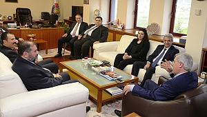 KMTSO YÖNETİMİ REKTÖR CAN'I ZİYARET ETTİ 