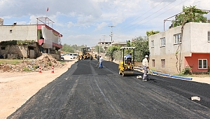 PAZARCIK BELEDİYESİNDEN SICAK ASFALT ÇALIŞMASI 