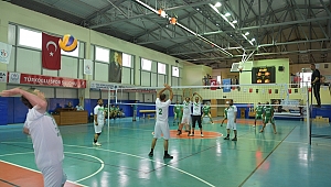 'TÜRKOĞLU BELEDİYESİ YİNE ŞAMPİYON' 