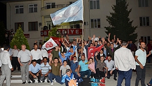 DEMOKRASİ ZAFERİMİZ KUTLU OLSUN... 