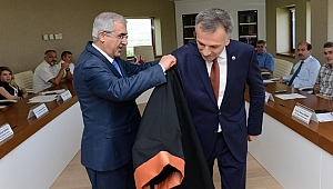 DR. HASAN FURKAN ARTIK PROFESÖR KADROSUNDA 