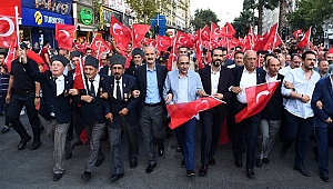 DULKADİROĞLU’NDAN 15 TEMMUZ’DA 15 BİN TÜRK BAYRAĞI 