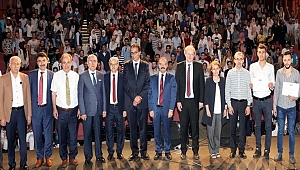 REKTÖR CAN, GAZİANTEP’TE SPARK BURSLARI ÖDÜL TÖRENİNE KATILDI 