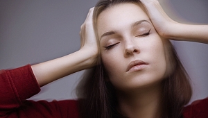 STRES BİLE BAŞIMIZI DÖNDÜREBİLİYOR 