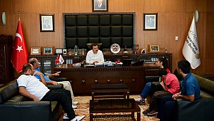 MİLLİ YÜZÜCÜ ÖZTÜRK’TEN BAŞKAN’A ZİYARET 