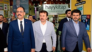 CUMHURBAŞKANLIĞI SÖZCÜSÜ KALIN KİTAP FUARINDA.. 