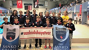 YÜZME YARIŞMASINA SANKO DAMGASI 