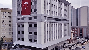 AKADEMİK AÇILIŞ DERSİNİ PROF. DR. MOİS BAHAR VERECEK 