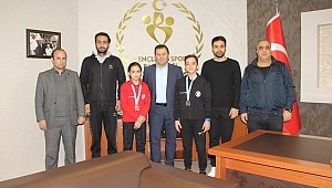 YÜZMEDE SPORCULARIMIZDAN GÜMÜŞ VE BRONZ MADALYA 