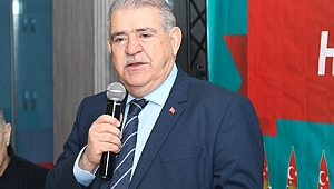 BAŞKAN MAHÇİÇEK ÇALIŞAN GAZETECİLERLE BİR ARAYA GELDİ