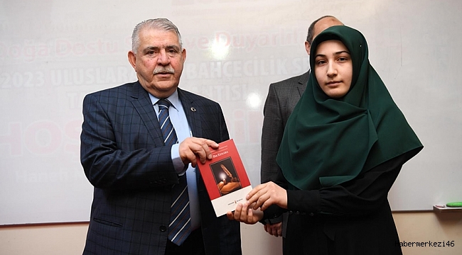 BAŞKAN MAHÇİÇEK ÖĞRENCİLERE BAŞARILARINI ANLATTI