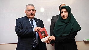 BAŞKAN MAHÇİÇEK ÖĞRENCİLERE BAŞARILARINI ANLATTI 