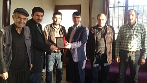 ÇAKIROĞLU DERNEĞİ’NDEN AHDE VEFA; TEŞEKKÜR ZİYARETLERİ 