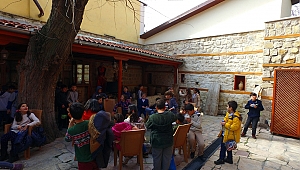 Tarihi Yerinde Öğreniyorlar
