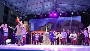 TEMSİLİ GÖSTERİLERE YOĞUN İLGİ 