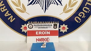  TORBACININ EVİNDE ESRAR VE PAKETLEME KAĞIDI ELE GEÇİRİLDİ 
