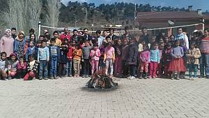 Kardeş Okullar Nevruzu Türkoğlu'nda Birlikte Kutladı 