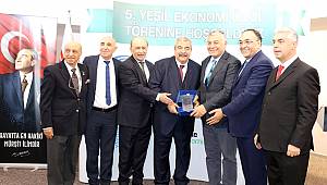 SANKO Holding Onursal Başkanı Konukoğlu’na Ödül Verildi 