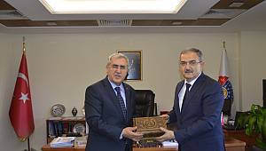 Üniversitelerarası İşbirliği Konuları Konuşuldu 