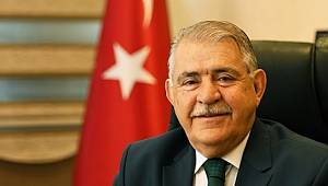 “Büyük Üstad Tüm Zamanların Şairiydi”.. 