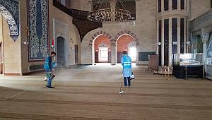  “Camilerimiz Gül Koktu” 