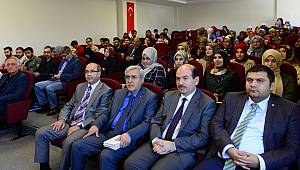 Rektör Can, Necip Fazıl Kısakürek’in “Çöle İnen Nur” Eserini Değerlendirdi 