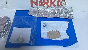 Uyuşturucu Satarken Yakalandılar 