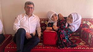 Aycan’dan siyam ikizlere destek 