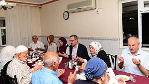 Başkan Güngör Huzurevinde İftara Katıldı 