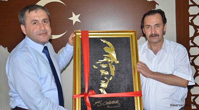 Demir’den Gurbetçilere Atatürk Tablosu