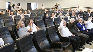 İş Dünyası Sadece İş Dünyasının Kurallarıyla Yönetilir 