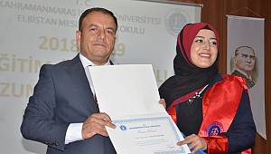 İstiklal Üniversitesinde Mezuniyet Sevinci 