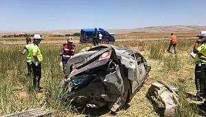 Otomobil Bir Aileye Mezar Oldu 