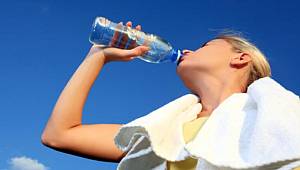 Sıcaklarda Bol Sıvı Tüketin 