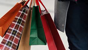 Giyim ve Ayakkabı İçin En Çok Payı Türkiye Ayırıyor 