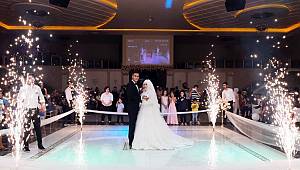 AK Parti Genel Başkan Yardımcısı Ünal Nikâh Şahidi Oldu 