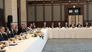 Büyükşehir Belediye Başkanı Külliyede 