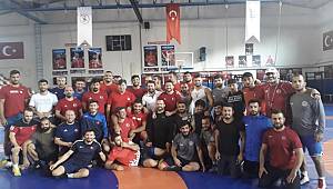 Büyükşehir Güreşçileri Milli Takımda 