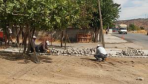 Dönüklü Mahallesinde kilit parke döşeme çalışmaları başladı 