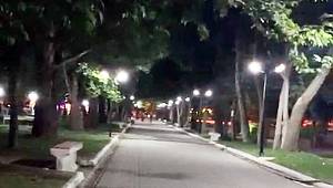 Elbistan Belediyesi Mevcut Parkları Işıl Işıl Yapıyor 