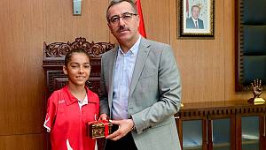 Öztürk Paralimpik Yüzme Dünya Şampiyonasında Milli Forma giyecek 