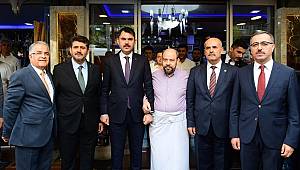 Bakan Kurum Dondurmanın Tadına Hayran Kaldı 